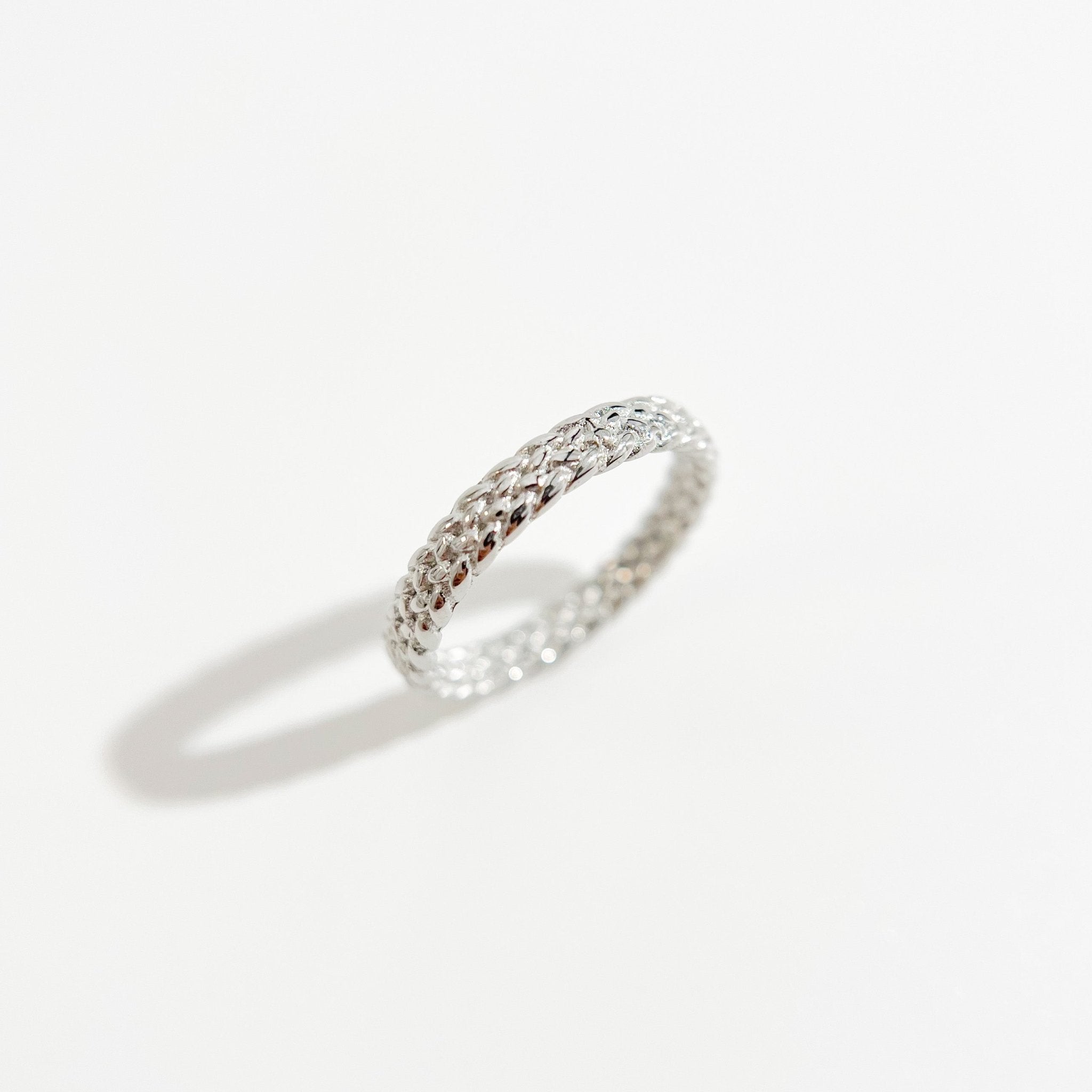 Thin Weave Ring in Silver - Flaire & Co.