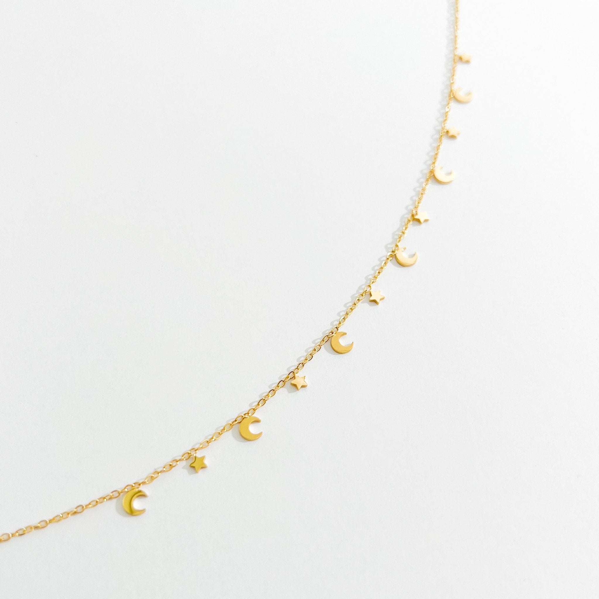 Twinkling Sky Necklace in Gold - Flaire & Co.