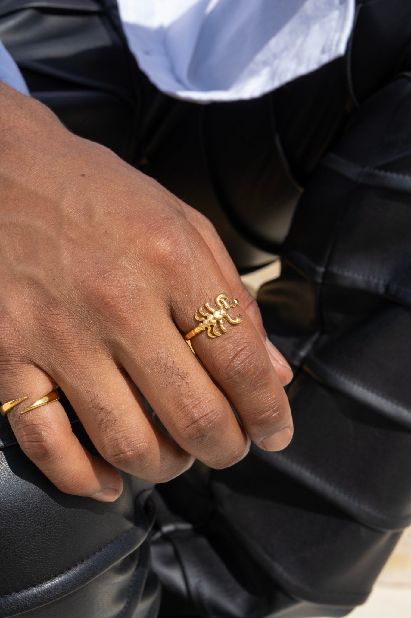 Twisted Claw Ring Gold (Unisex) - Flaire & Co.