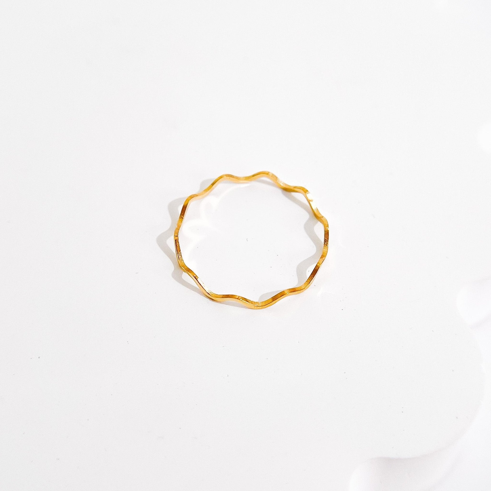 Wavy Stacking Ring in Gold - Flaire & Co.