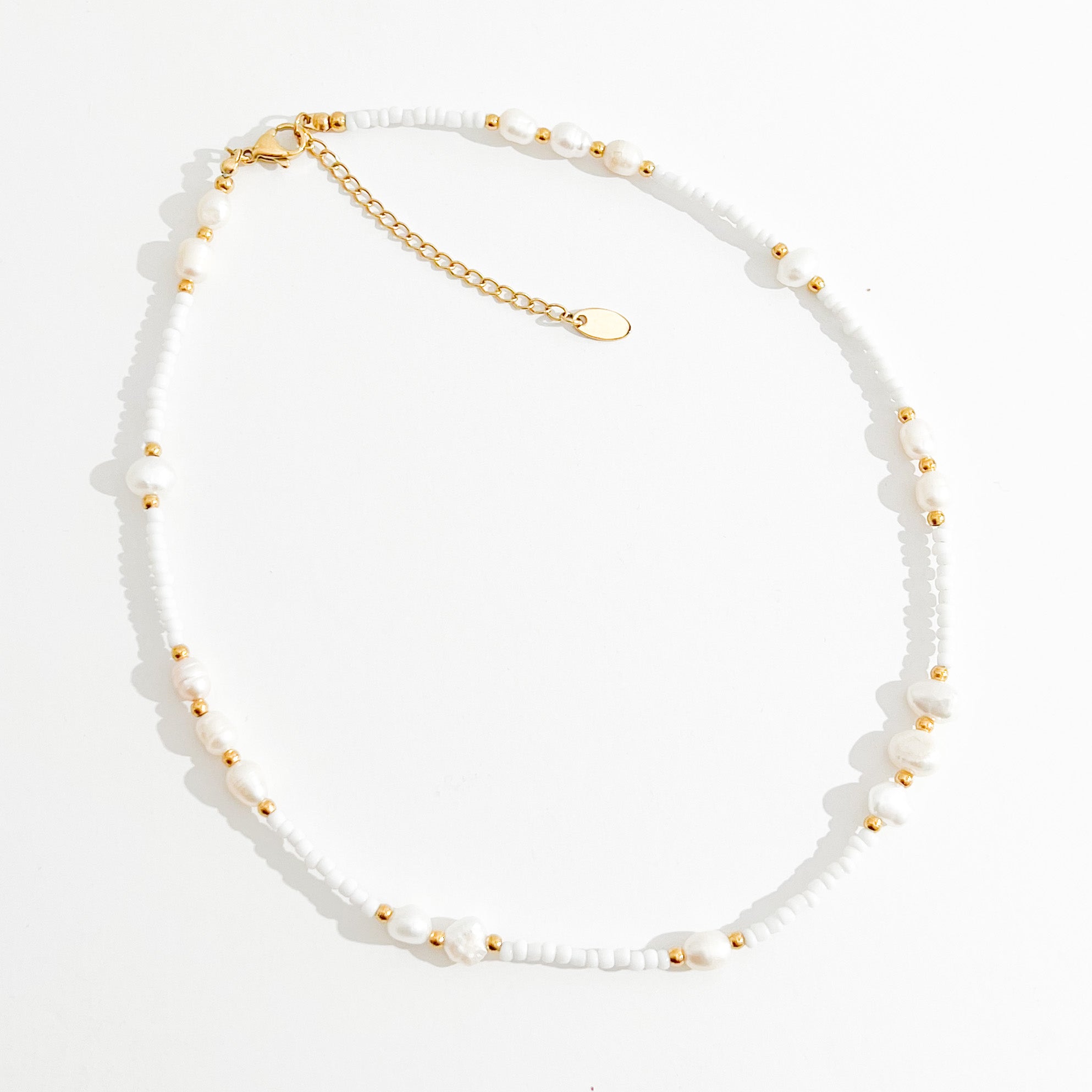 White Beads + Pearls Necklace - Flaire & Co.