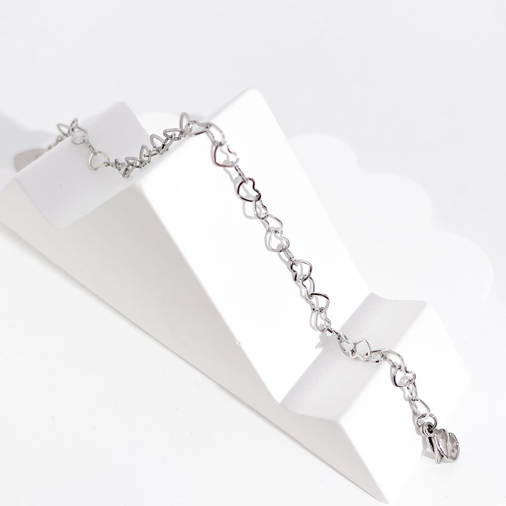 Celia Heart Chain Bracelet in Silver