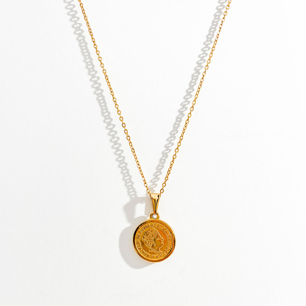 Queen Coin Necklace in Gold